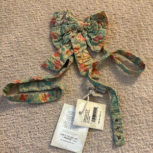 Magnolia Pearl Jabot #084 Perianth NWT